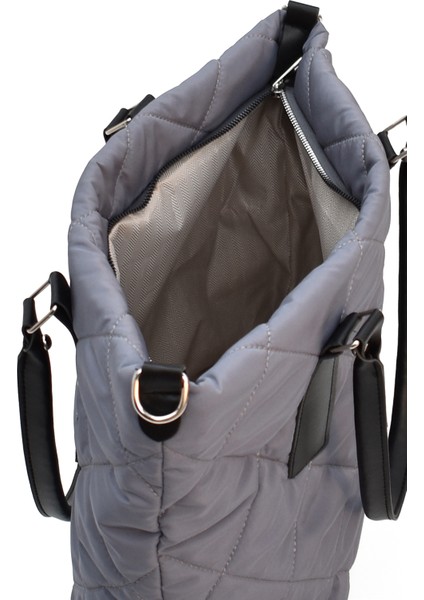 Puf Kapitone Dikişli Kadın Omuz Çantası – Günlük Kullanıma Uygun Modern Tasarım ELA09753 modelleri