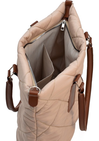 Puf Kapitone Dikişli Kadın Omuz Çantası – Günlük Kullanıma Uygun Modern Tasarım ELA09753 modelleri