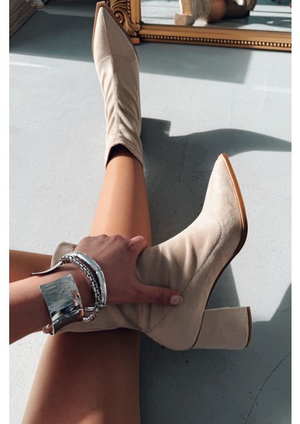 Caryne Kadın Topuklu Streç Bot Bej Süet