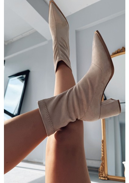 Caryne Kadın Topuklu Streç Bot Bej Süet fırsatları