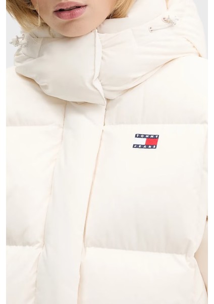 Kapitoneli Relaxed Fit Çıkarılabilir Kapüşonlu Şişme Mont Bayan Mont DW0DW21623 Ybh fırsatları