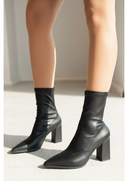 Ardews Mat Deri Topuklu Çorap Bot Siyah fiyatları