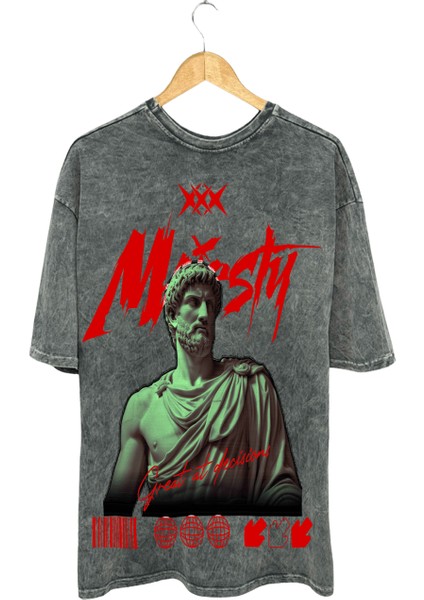 Majesty Reign T-Shirt