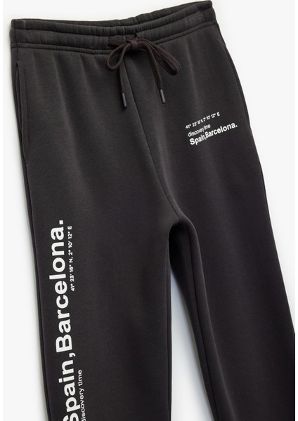 Baskılı Beli Bağcıklı Rahat Kalıp Jogger Eşofman Altı modelleri