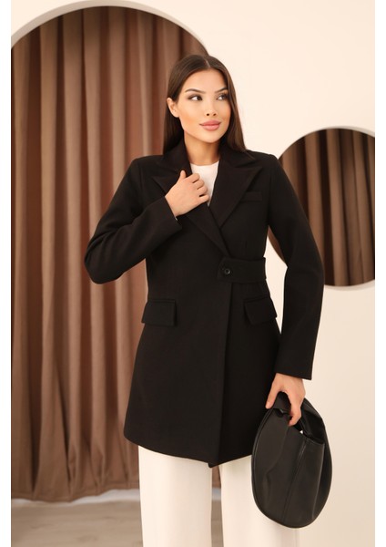 Kadın Siyah Yandan Kemer Detaylı Kaşe Kaban modelleri