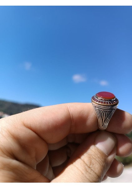 925 Ayar Gümüş Şık Tasarım Erkek Yüzük – El Işçiliği - Oval - Kenar Işlemeli fiyatları