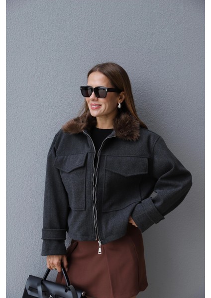 Antrasit Yaka Kürk Detay Ceket modelleri