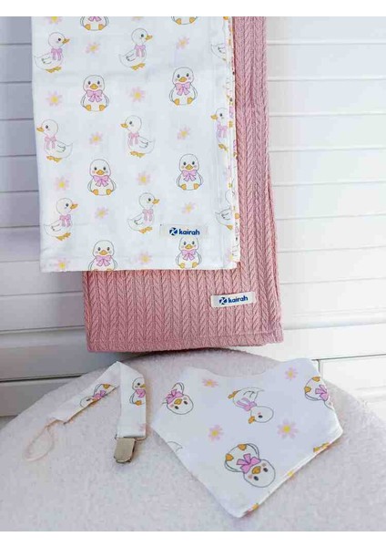 Sevimli Ördek Desenli Müslin Battaniye Seti fırsatları