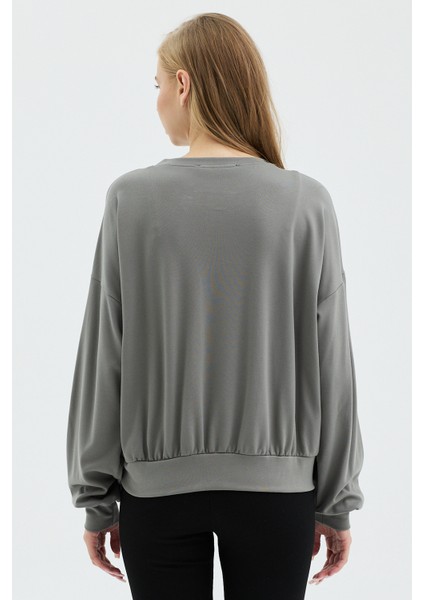 Kadın Oversize Yuvarlak Yakalı Örme Sweatshirt indirimleri