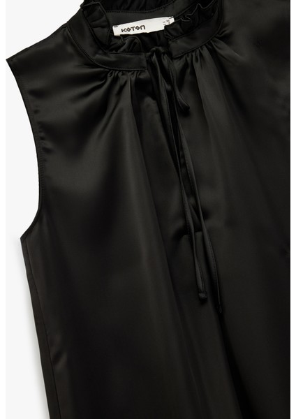 Bağlama Detaylı Dik Fırfırlı Yaka Kolsuz Gömlek modelleri