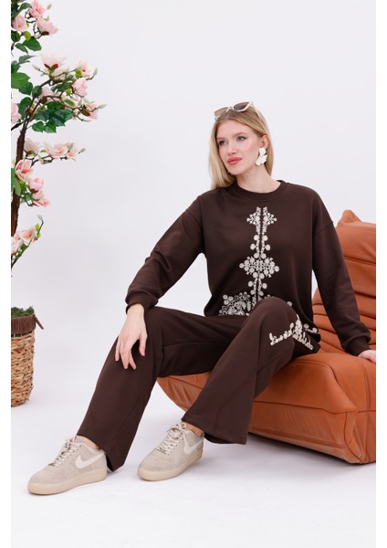 Nakış Detaylı Oversize Eşofman Takımı fiyatları