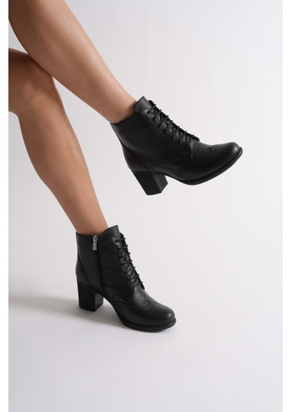 Kadın Hakiki Deri Lazer Detaylı Bağcıklı Bot - Siyah fiyatları