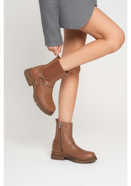 Kadın Hakiki Deri Metal Aksesuarlı Bot - Ceviz