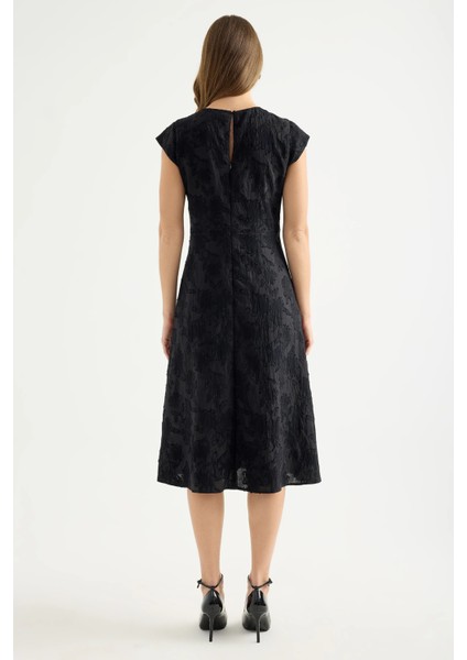 Jakarlı Midi Elbise indirimleri