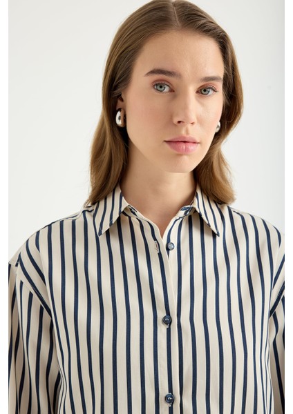 Lacivert Çizgili Gömlek fırsatları