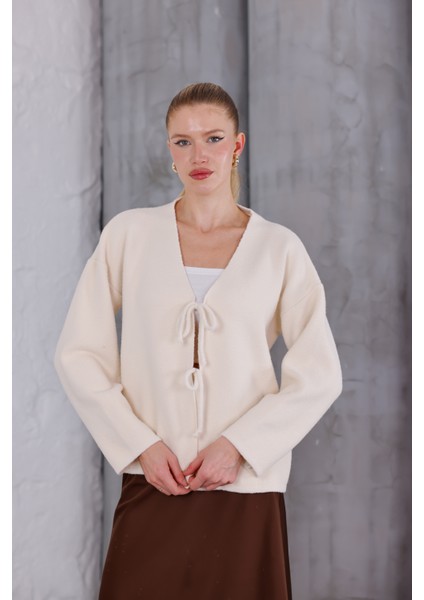 Bağlama Detaylı Dokulu Triko Hırka fırsatları