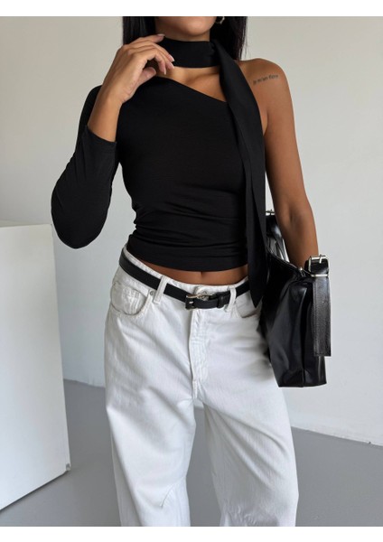 Asimetrik Yaka Fularlı Tek Kol Omuz Detaylı Sandy Kumaş Crop / Bluz fiyatları
