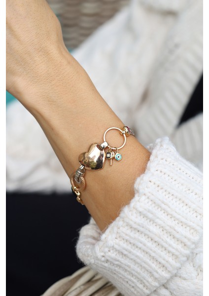 14 Ayar Altın Cetaş Kalp ve Charm Detaylı Tasarım Bileklik