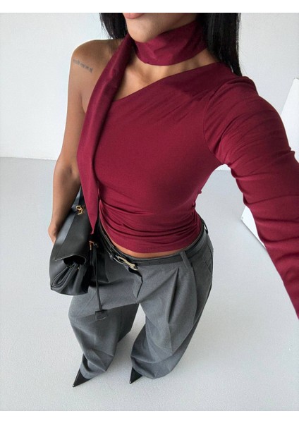 Asimetrik Yaka Fularlı Tek Kol Omuz Detaylı Sandy Kumaş Crop / Bluz indirimleri