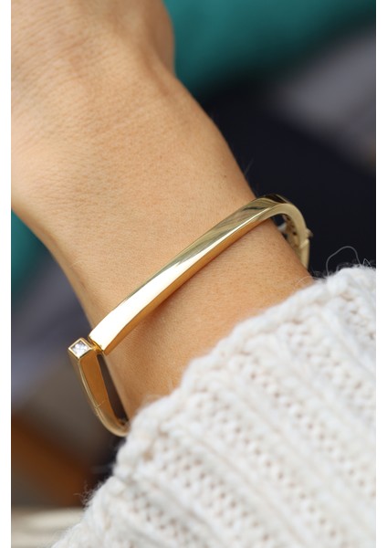 14 Ayar Altın Cetaş Tek Taş Detaylı Yeşil Geometrik Kelepçe fiyatları