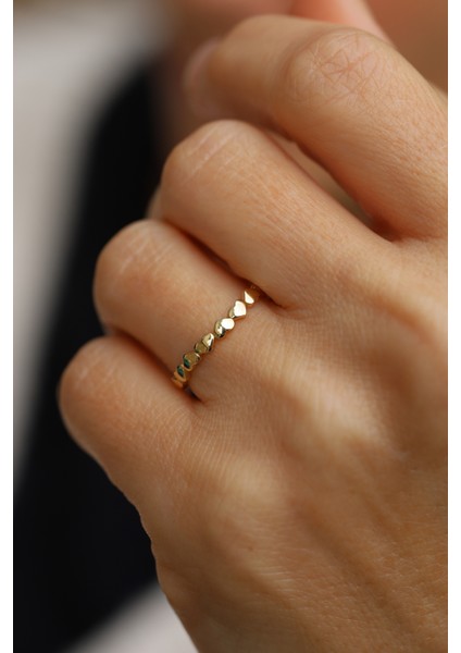 14 Ayar Altın Sıralı Mini Kalp Dizisi Yüzük fırsatları