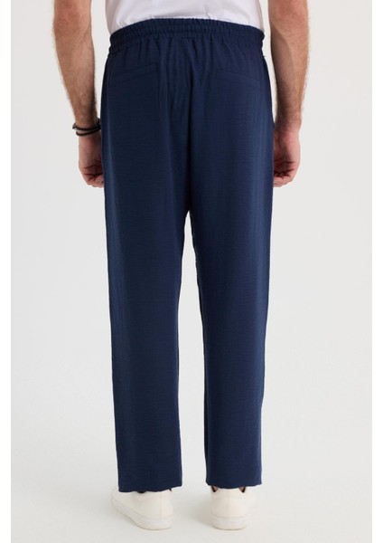 Erkek Standart Fit Normal Kesim Beli Bağcıklı Geniş Paça Lacivert Pantolon