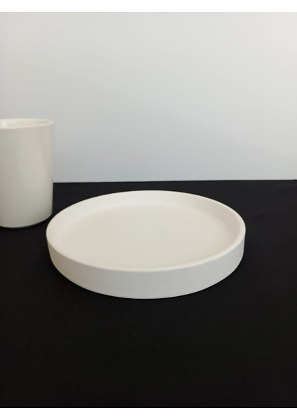 Dekoratif Sunum Tabağı, Beyaz Renk Yüksek Kaliteli Malzeme El Yapımı Yuvarlak El Yapımı Sunum Tabağı, Ev Dekoru, Masa Dekoru (17 cm)