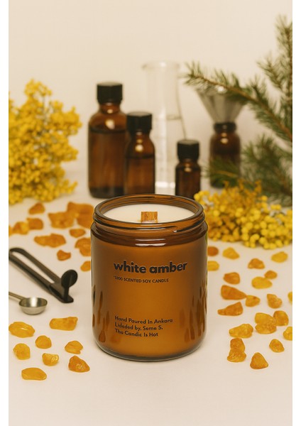 : White Amber : Amber Cam Kavanozda : Kokulu Soya Mum (Amber, Sedir Ağacı, Musk, Sandal Ağacı)