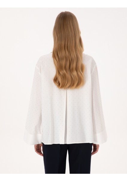 Kadın Beyaz Comfort Fit Uzun Kollu Gömlek 50313639-VR013 indirimleri