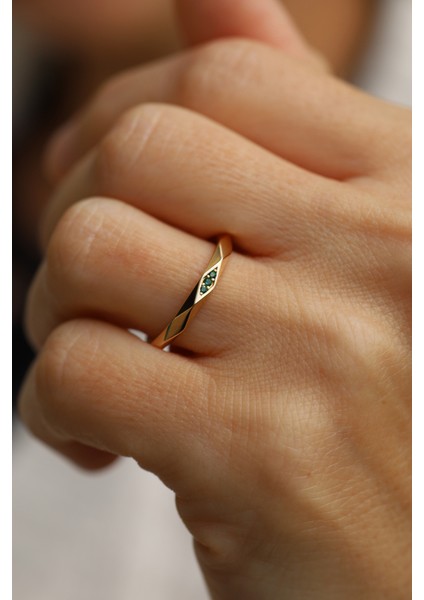 14 Ayar Altın Yeşil Taş Modern Günlük Yüzük