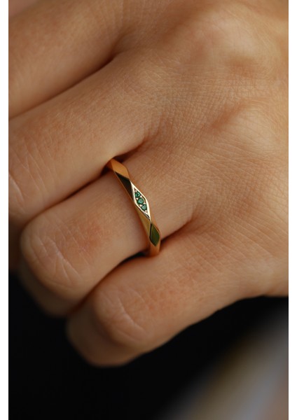 14 Ayar Altın Yeşil Taş Modern Günlük Yüzük fiyatları