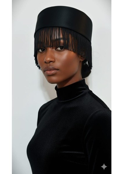 Siyah Franj Detaylı Tasarım Şapka – Kadın Özel Gün Aksesuarı fırsatları