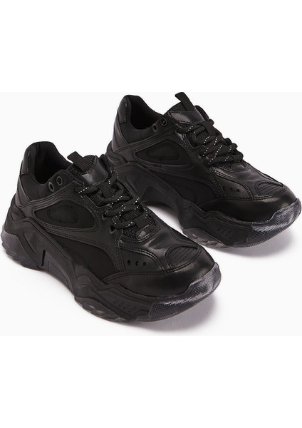 Erla Siyah Kalın Tabanlı Bağcıklı Kadın Sneakers