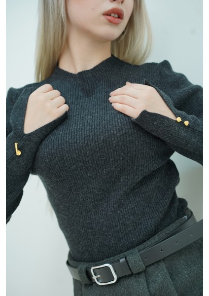 Yarım Balıkçı Kolu Yırtmaç ve Düğme Detay Kazak fiyatları