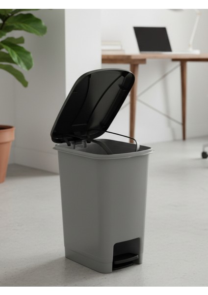 10 Litre Pedallı Çöp Kovası – Slim Model, Poşet Sabitleme Aparatlı, Hijyenik ve Şık Tasarım