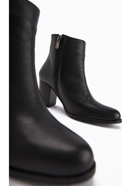 Teres Hakiki Deri Siyah Topuklu Kadın Bot modelleri