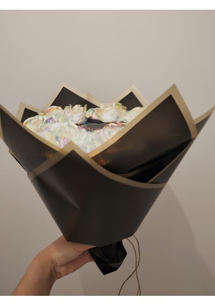 Çiçek Buketi Aynadaki Benim Çiçeğim Aynalı Buket Sonsuzluk Gülü