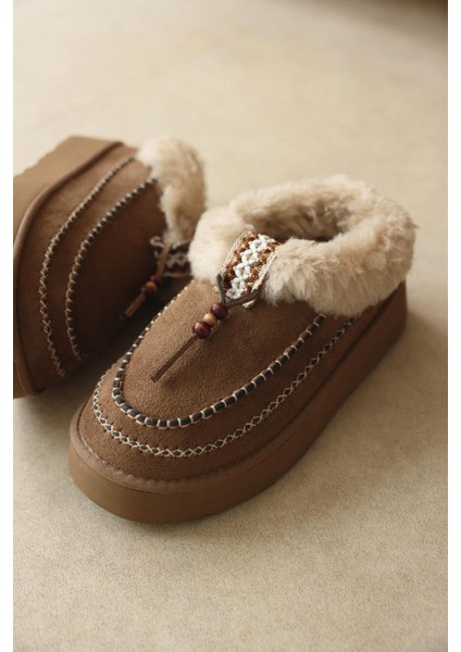 Bot 2523 - İçi Kürklü Boncuk İşlemeli Vizon Süet Kadın Bot