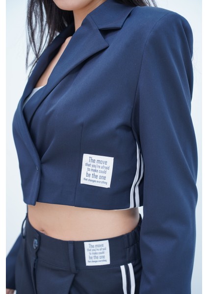 Biyeli Etiket Detaylı Ceket fiyatları