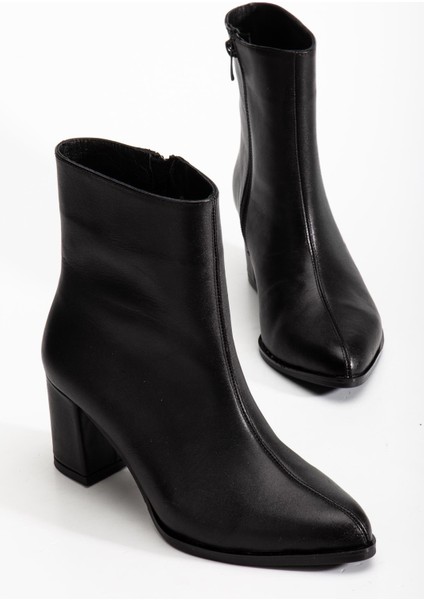 Siyah Hakiki Deri Önden Dikişli Fermuarlı Sivri Burun Özel Tasarım Premium Kadın Topuklu Bot indirimleri
