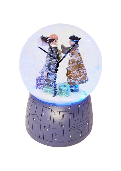 Büyük Boy Kış Masalı Temalı Pilli Kar Küresi