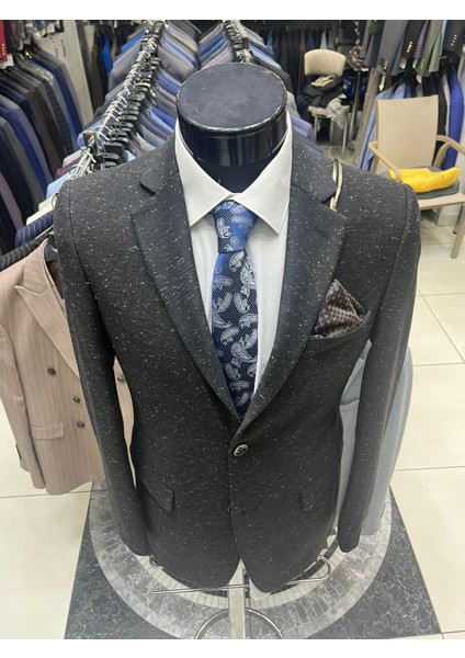 Kışlık Regular Kesim Yün Erkek Ceketi fiyatları