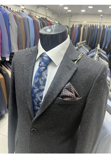 Kışlık Regular Kesim Yün Erkek Ceketi fırsatları