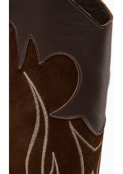 Lara Hakiki Deri Kahve Süet Nakışlı Deri Detaylı Topuklu Western Çizme fırsatları