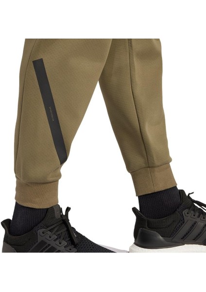 Sportswear JC7915 Z.N.E. Pants