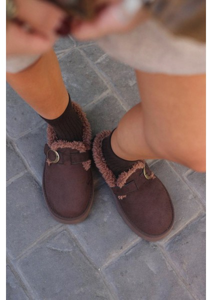 Bot 2524 - İçi Kürklü Eskitme Tokalı Acı Kahve Süet Kadın Bot