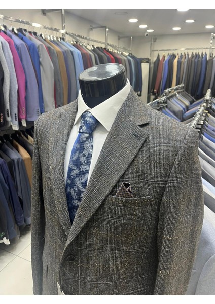 Kışlık Regular Kesim Yün Erkek Ceketi fiyatları