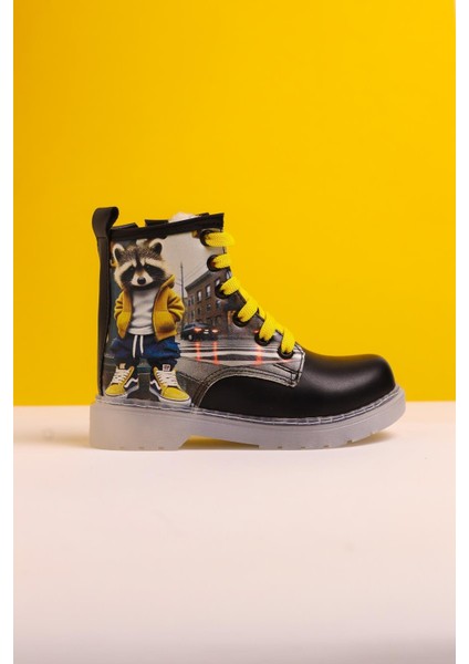 Karla Siyah Çizgi Karakter Baskılı Bağcıklı Işıklı Çocuk Bot