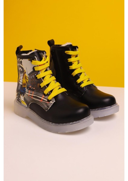 Karla Siyah Çizgi Karakter Baskılı Bağcıklı Işıklı Çocuk Bot fırsatları