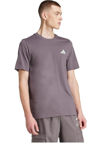 Performance JY3032 Mercedes - AMG Petronas Formula One Team Premium Woven Graphic Tee